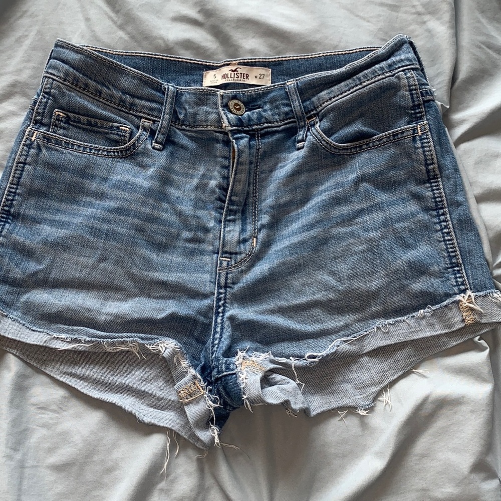 Hollister Women’s Jean Shorts size 5